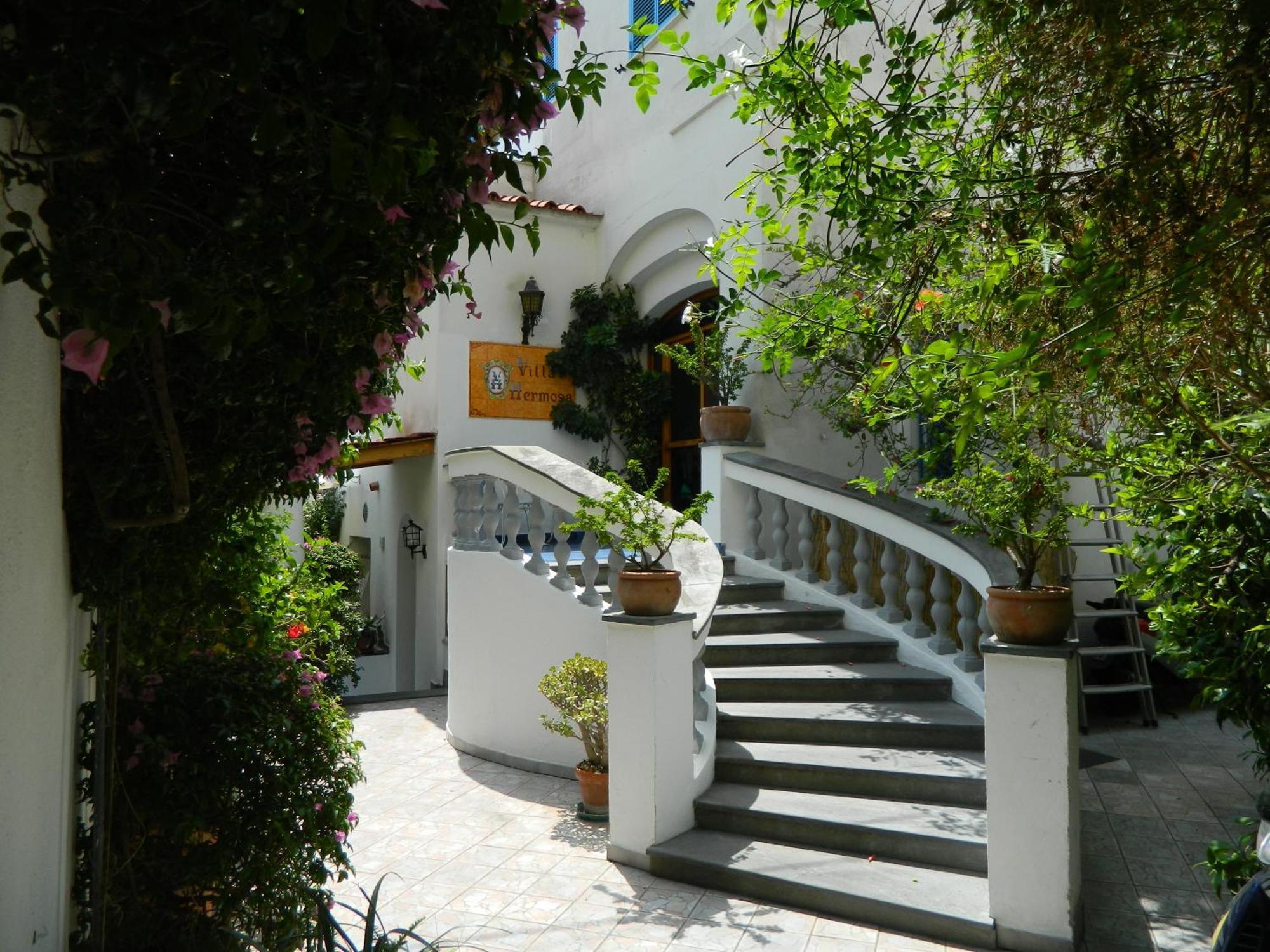 Hotel Villa Hermosa Ischia Bagian luar foto