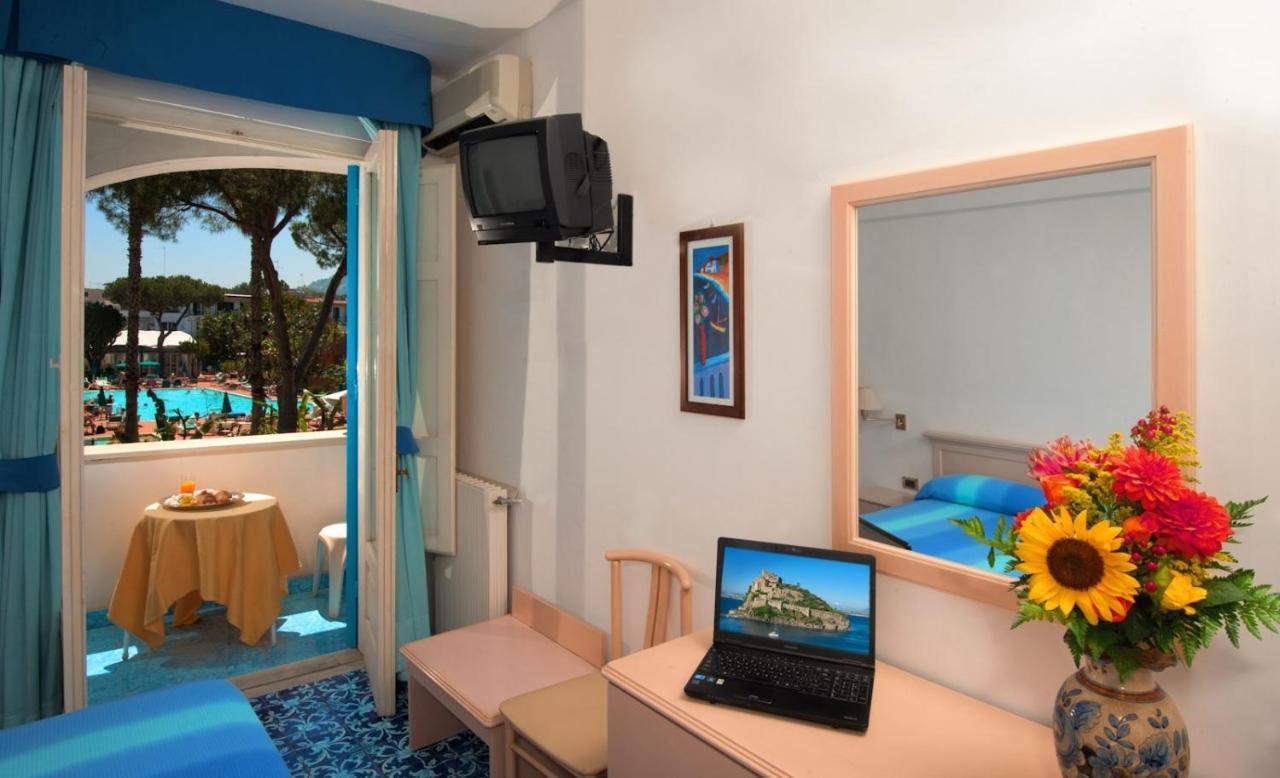 Hotel Villa Hermosa Ischia Ruang foto